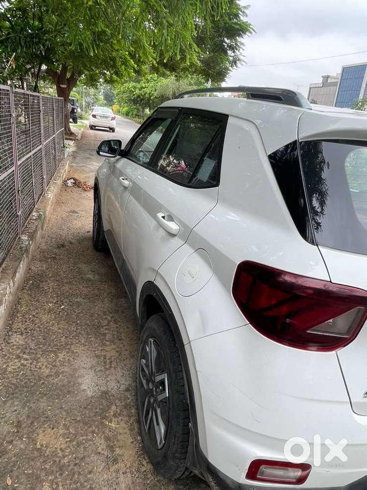 Hyundai Venue Diesel 2021