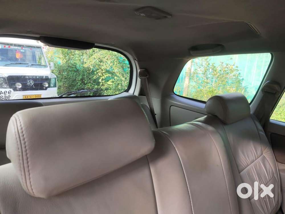 Toyota Innova 2.5 G (diesel) 8 Seater, 2012, Diesel