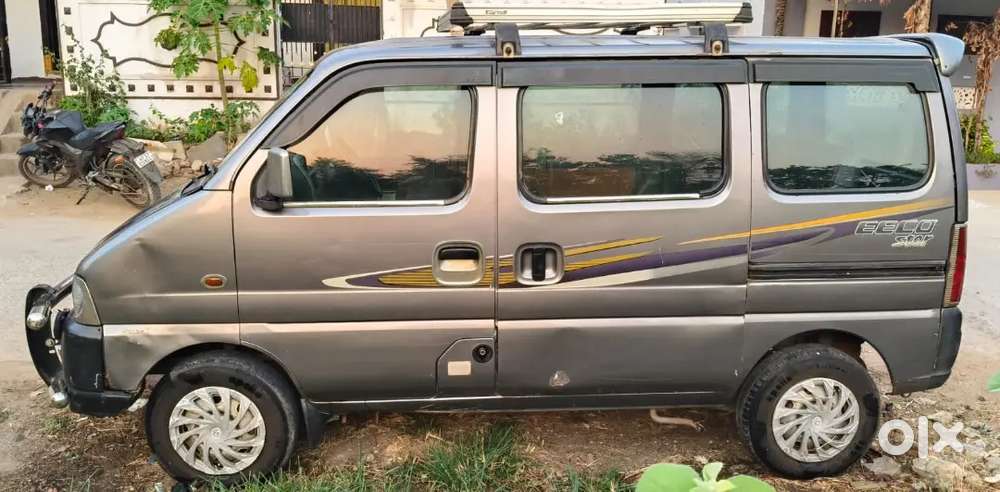 Maruti Suzuki Eeco 2011