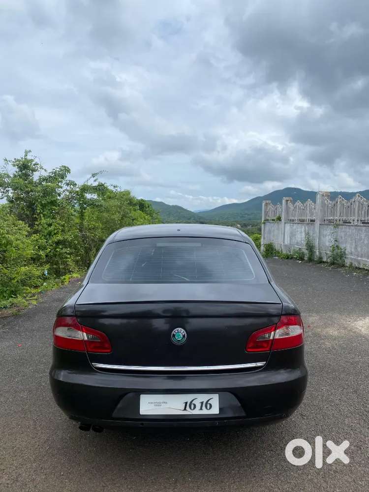Skoda Superb 2013 Diesel Automatic  2nd Owner  Well Maintained