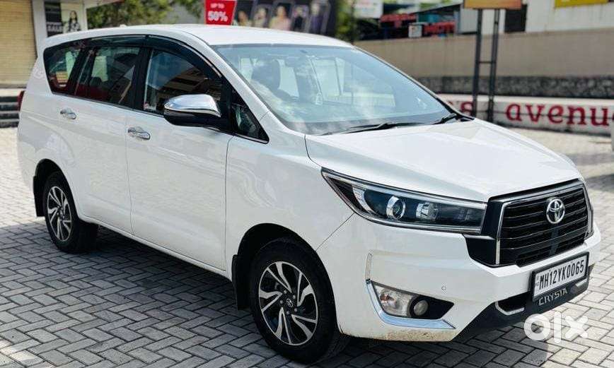 Toyota Innova Crysta 2.4 V 8 Str, 2025, Diesel