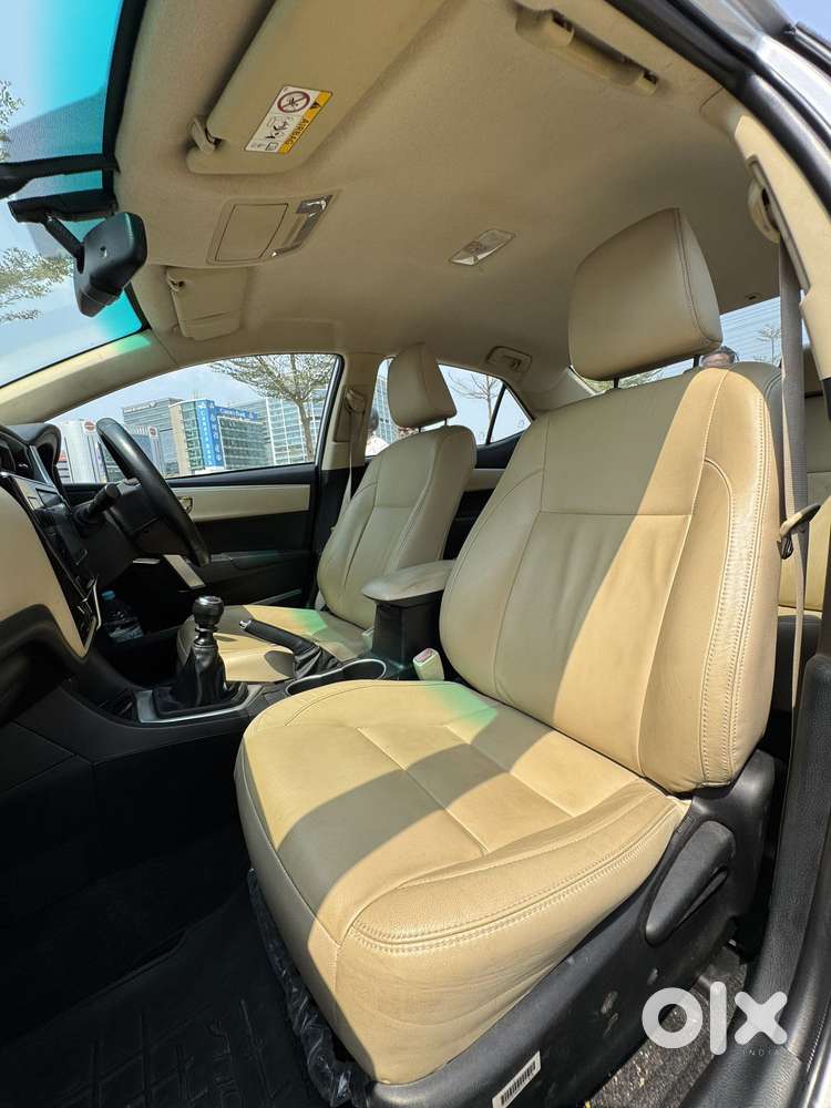 Toyota Corolla Altis Facelift, 2017, Petrol