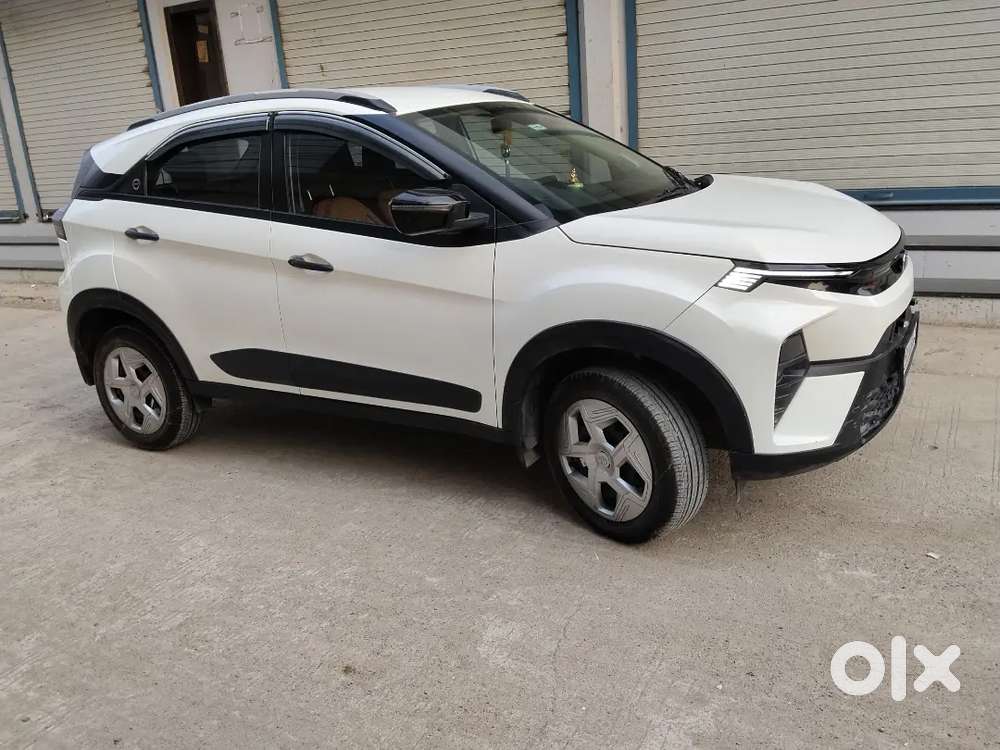 New Minit Conditions Tata Nexon Pure Petrol