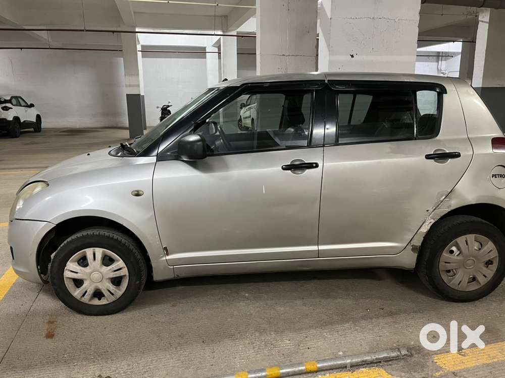 Swift Vxi Petrol 2004