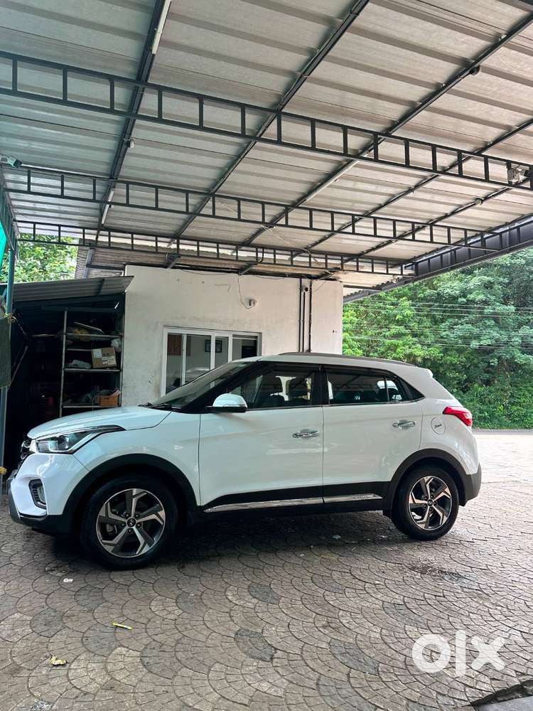 Hyundai Creta Sx Petrol, Top End Variant. Nri Used. Like As New. .