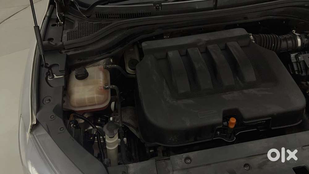 Mahindra Xuv700 2.0 Ax 7 Petrol At Luxury Pack Str, 2021, Petrol