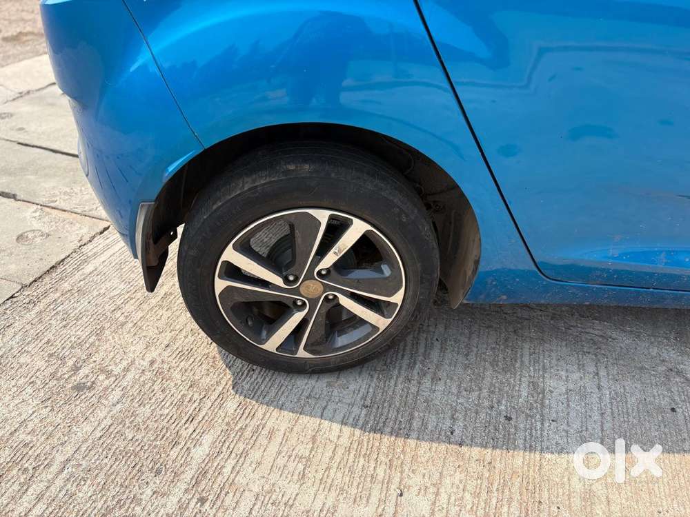 Tata Altroz 1.2 Xz Plus Petrol, 2022, Petrol