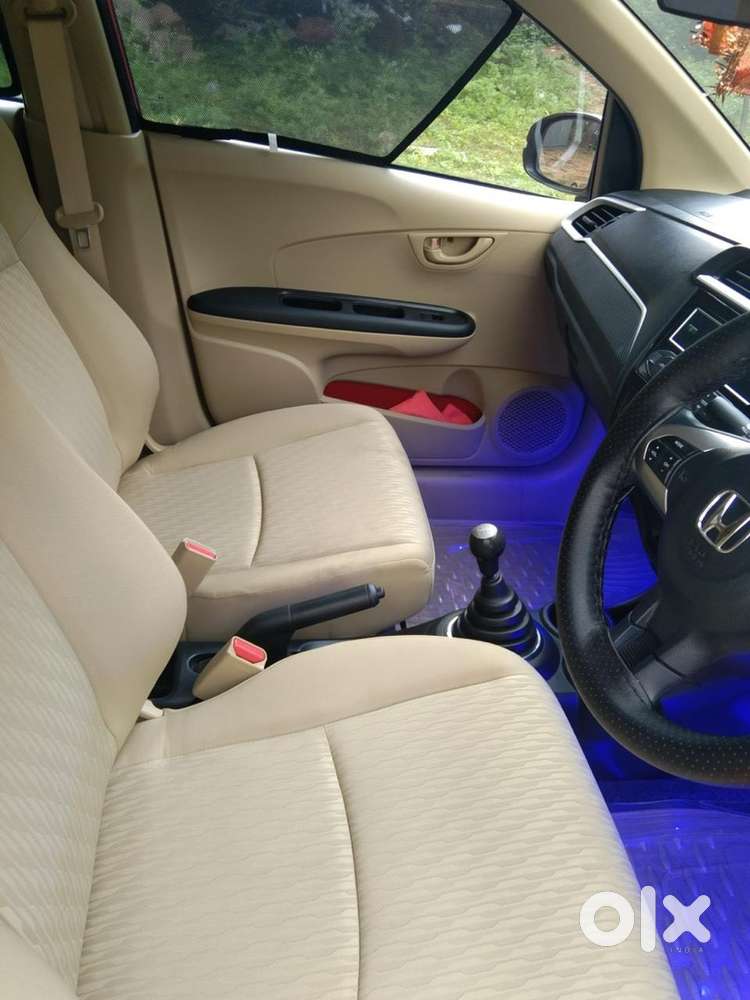 Honda Brio S(o) Mt,petrol 2018, Rally Red