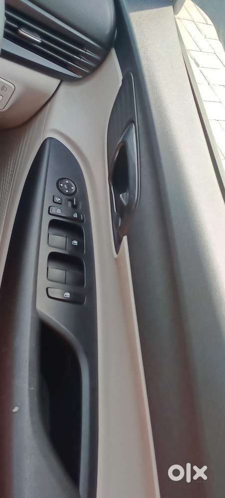 Hyundai I20 Sportz 1.2 Mt, 2023, Petrol