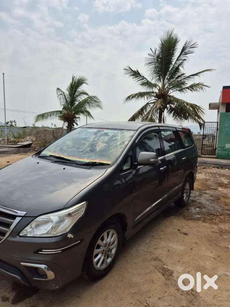 Toyota Innova 2014 Diesel 250000 Km Driven