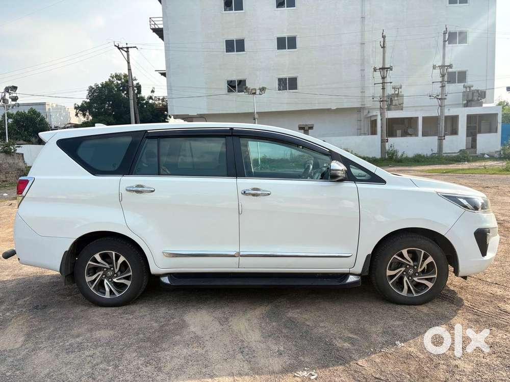 Toyota Innova Crysta [2020-ongoing] 2.4 Vx 7 Str, 2021, Diesel