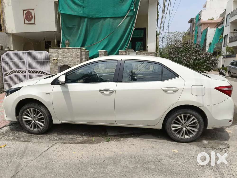 Toyota Corolla Altis 2014 Petrol