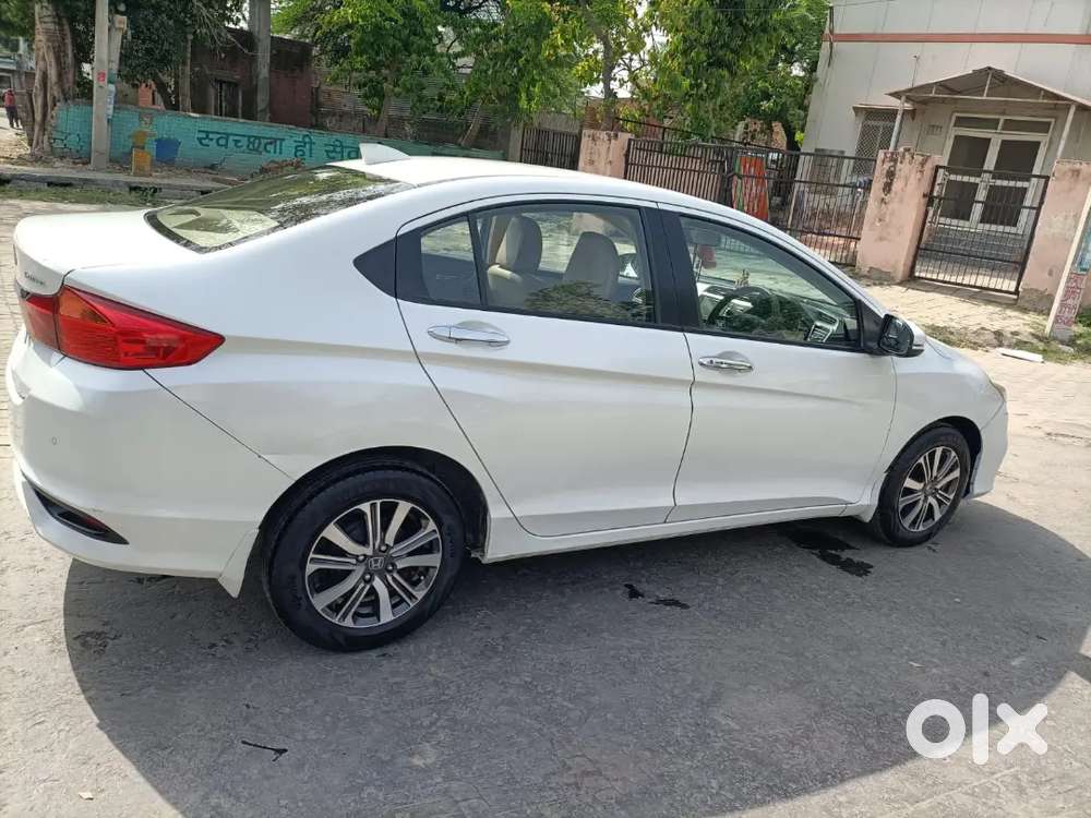 “well Maintained [car Model] For Sale”