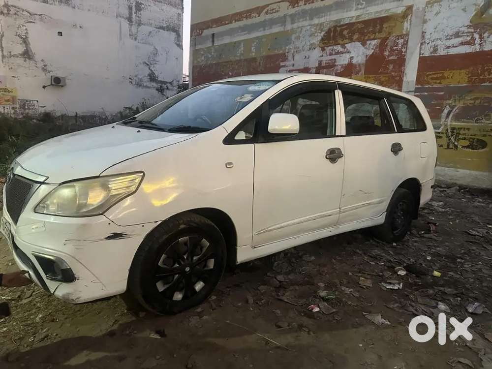 Toyota Innova 2015 Diesel Well Maintained