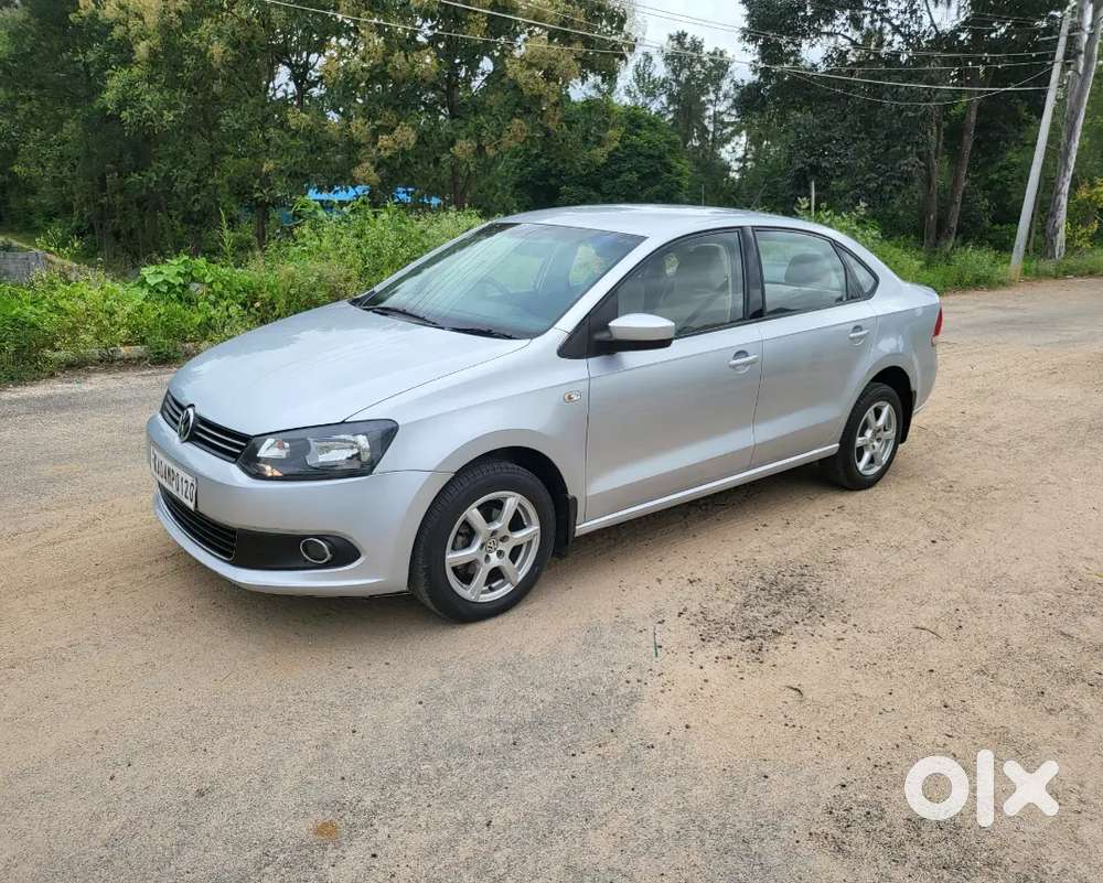 Volkswagen Vento Highline Petrol 2014