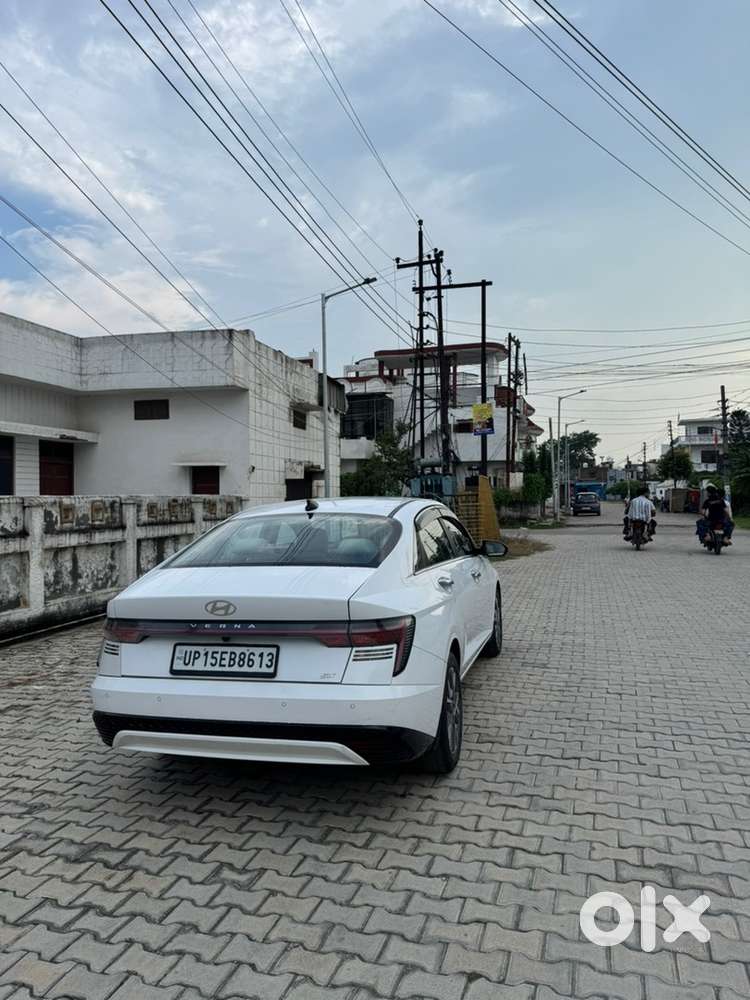 Hyundai Verna 2023 Petrol Manual