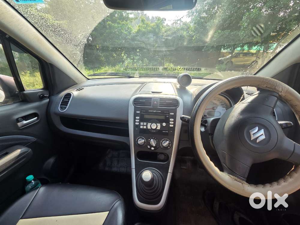 Maruti Suzuki Ritz Vxi, 2011, Petrol