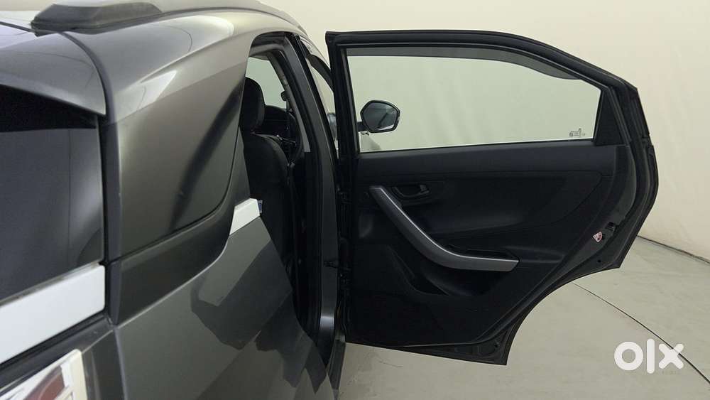 Tata Nexon 1.2 Revotron Xm (s), 2021, Petrol