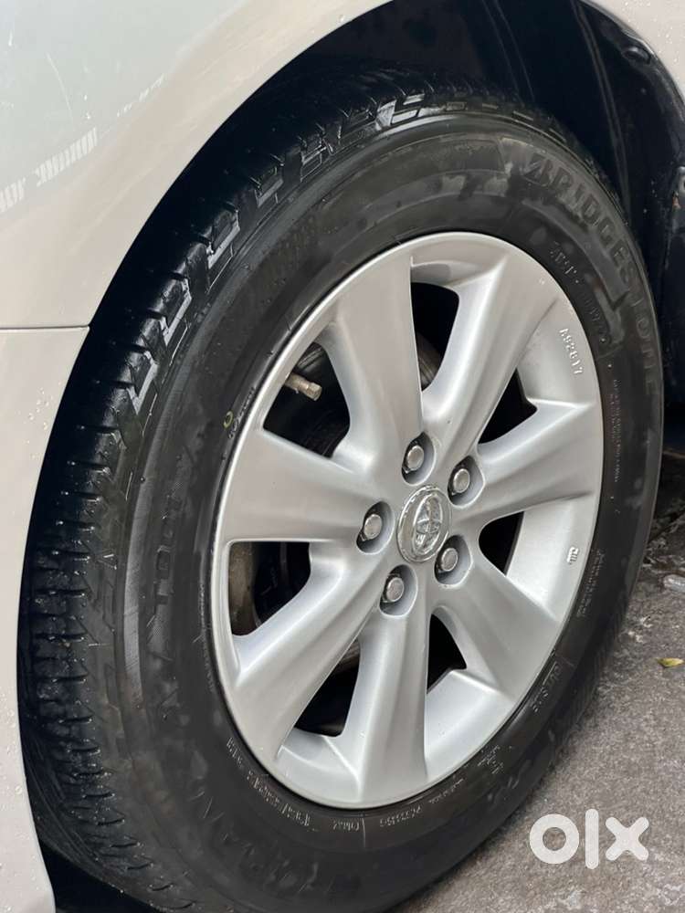 Toyota Car 2013 Petrol