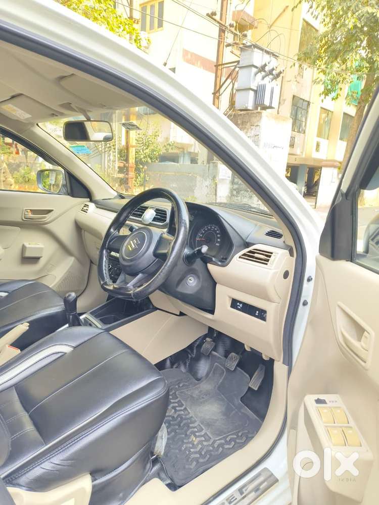 Maruti Suzuki Swift Dzire Lxi Option, 2025, Cng & Hybrids