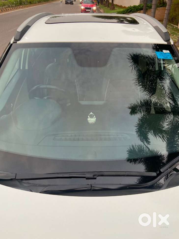 Tata Nexon, 2022, Petrol