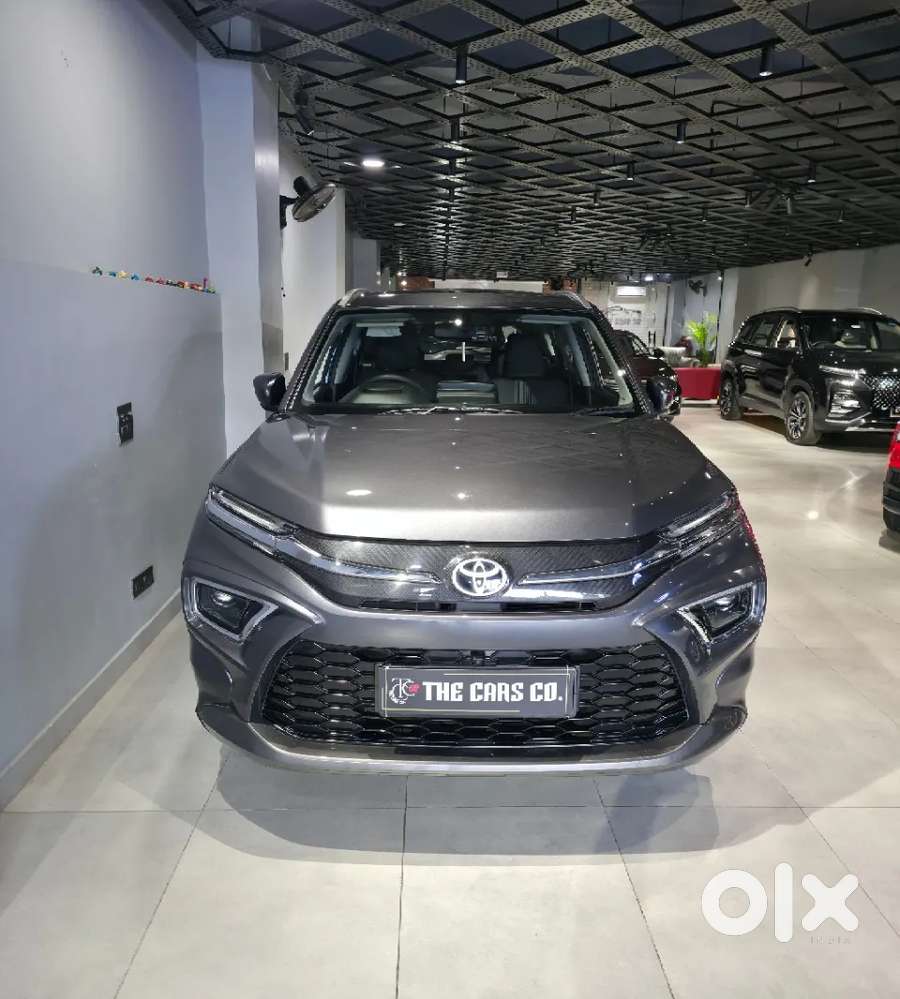 Toyota Urban Cruiser Hyryder, 2025, Petrol