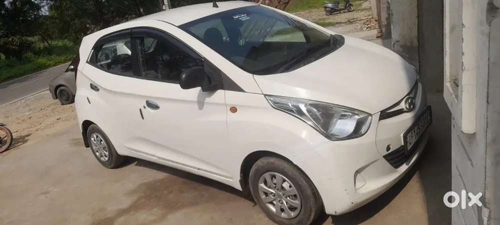 Hyundai Eon Sportz 2012 Petrol Manual Sirf Lene Wale Hi Message Kre Fa