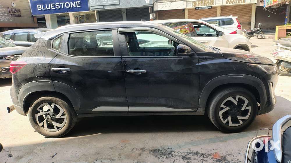 Nissan Magnite Kuro Edition 1.0 Turbo Petrol Mt, 2023, Petrol