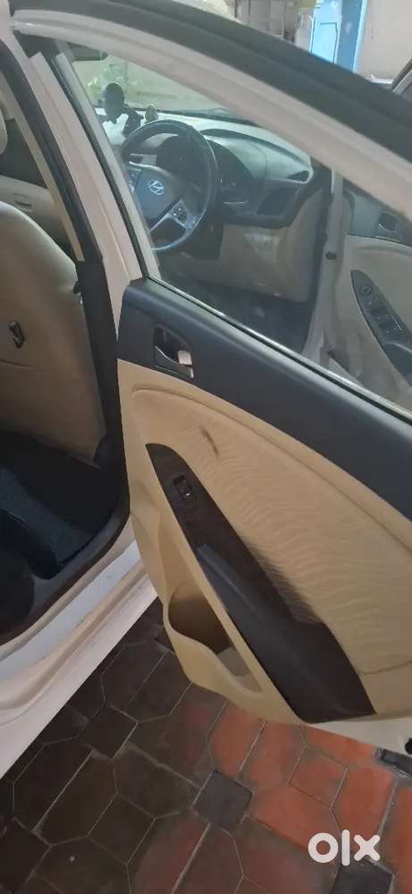 Hyundai Verna 2016