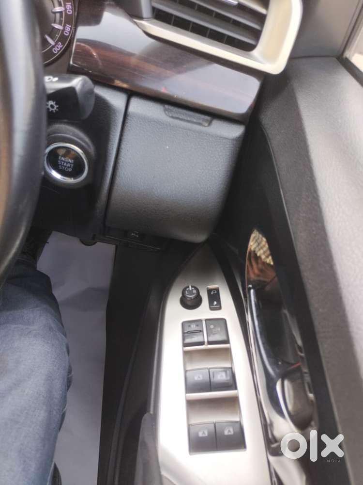 Toyota Innova Crysta 2.7 Vx Mt, 2020, Petrol