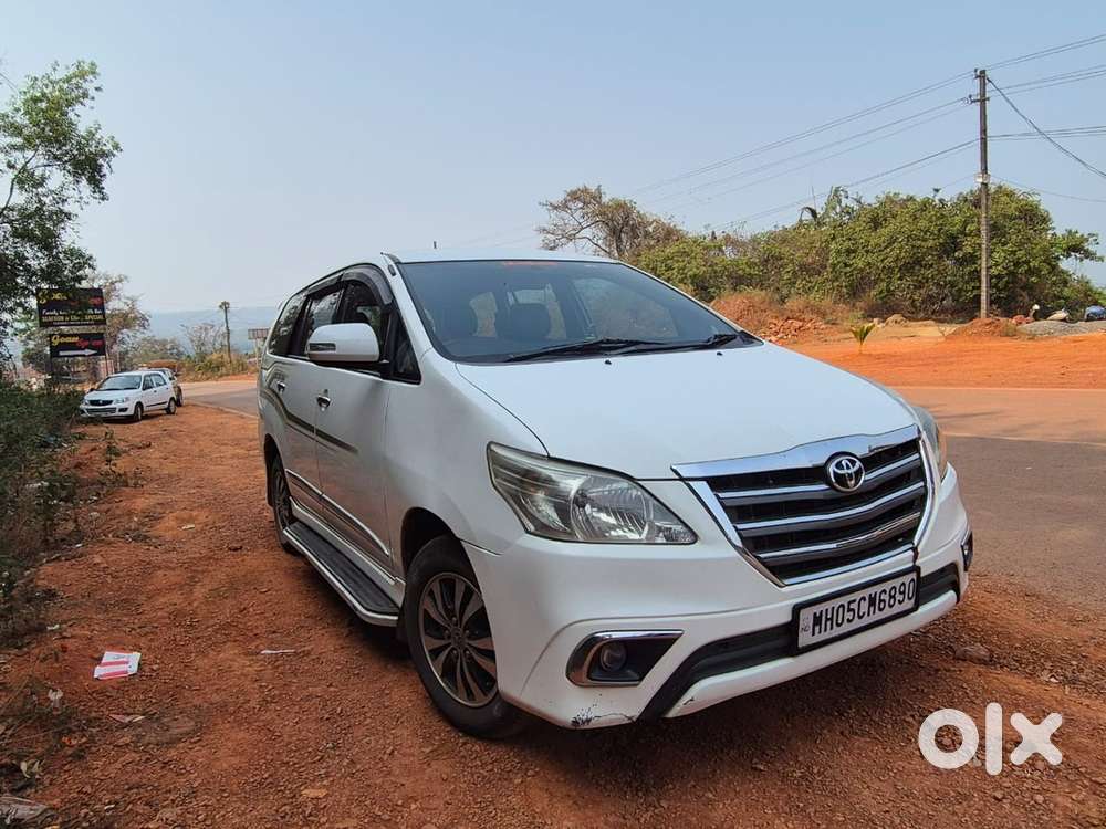 Toyota Innova 2015 Diesel Well Maintained