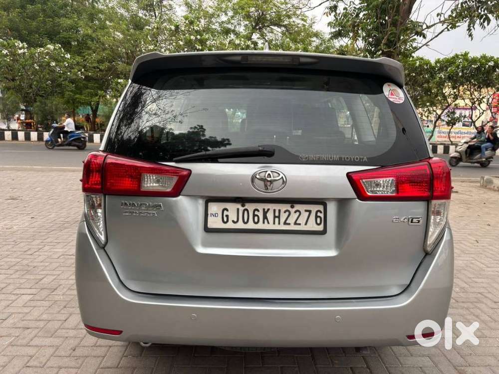 Toyota Innova Crysta 2.4 G Mt 8s, 2016, Diesel