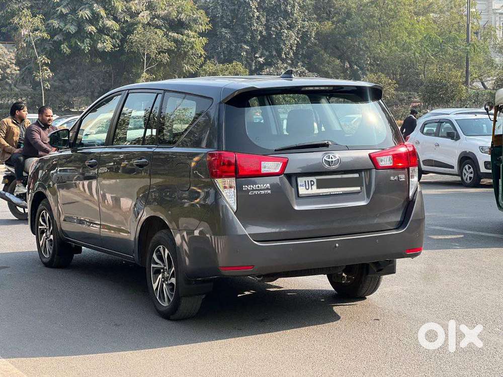 Toyota Innova Crysta 2.4 G Mt, 2022, Diesel