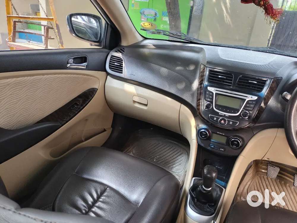 Hyundai Verna 2012