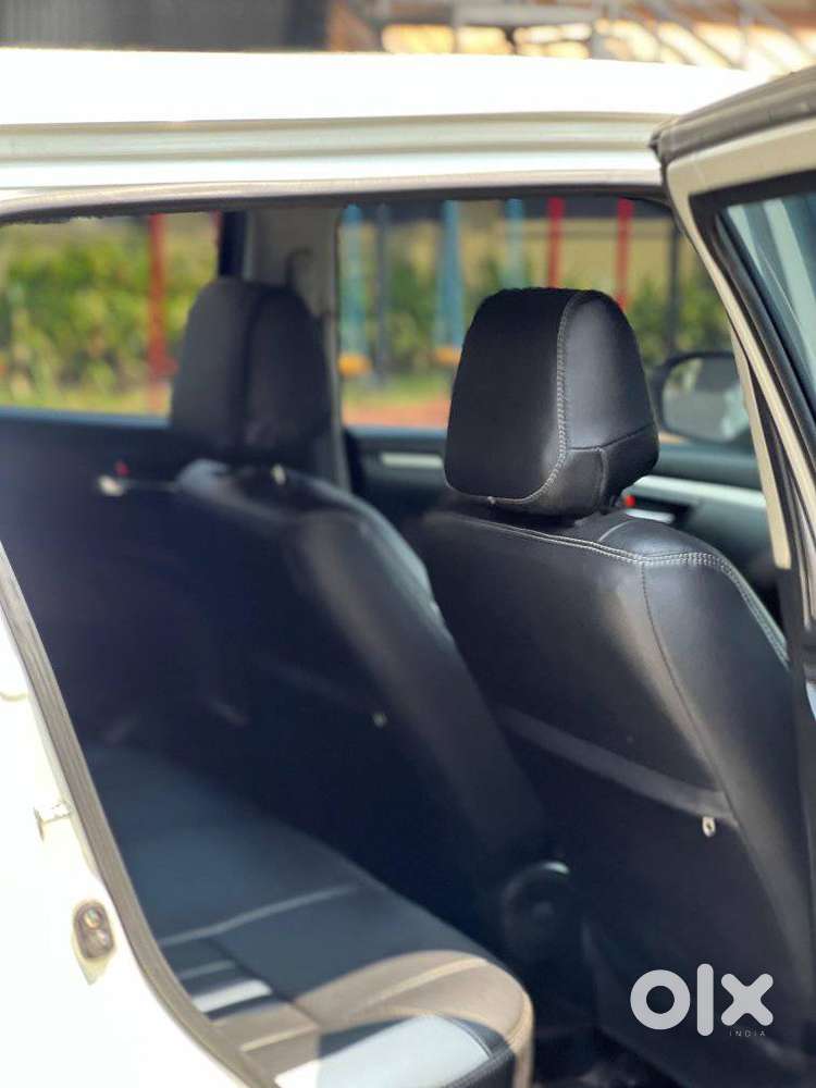 Maruti Suzuki Swift Vvt Zxi, 2013, Petrol