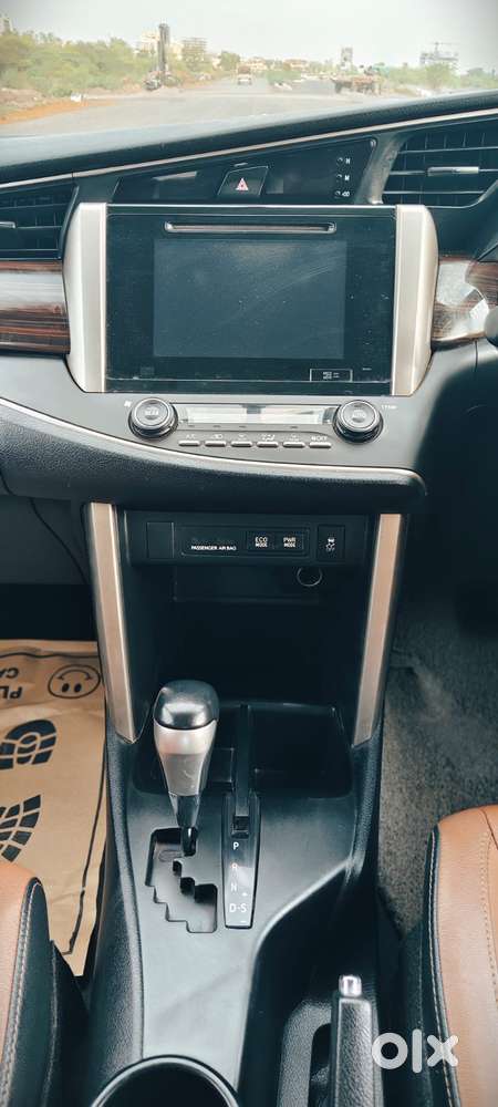 Toyota Innova Crysta 2.8z Automatic, 2018, Diesel