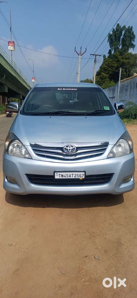 Toyota Innova 2.0 V, 2011, Diesel