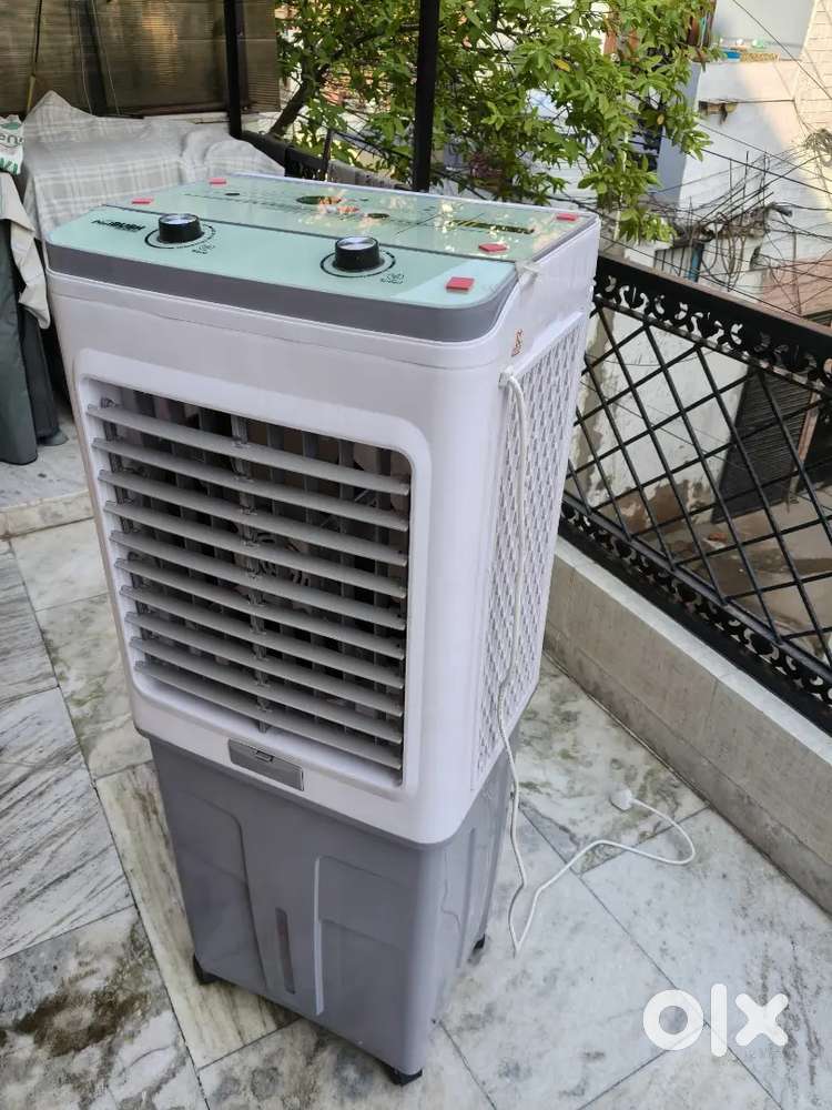Cooler which is small in size