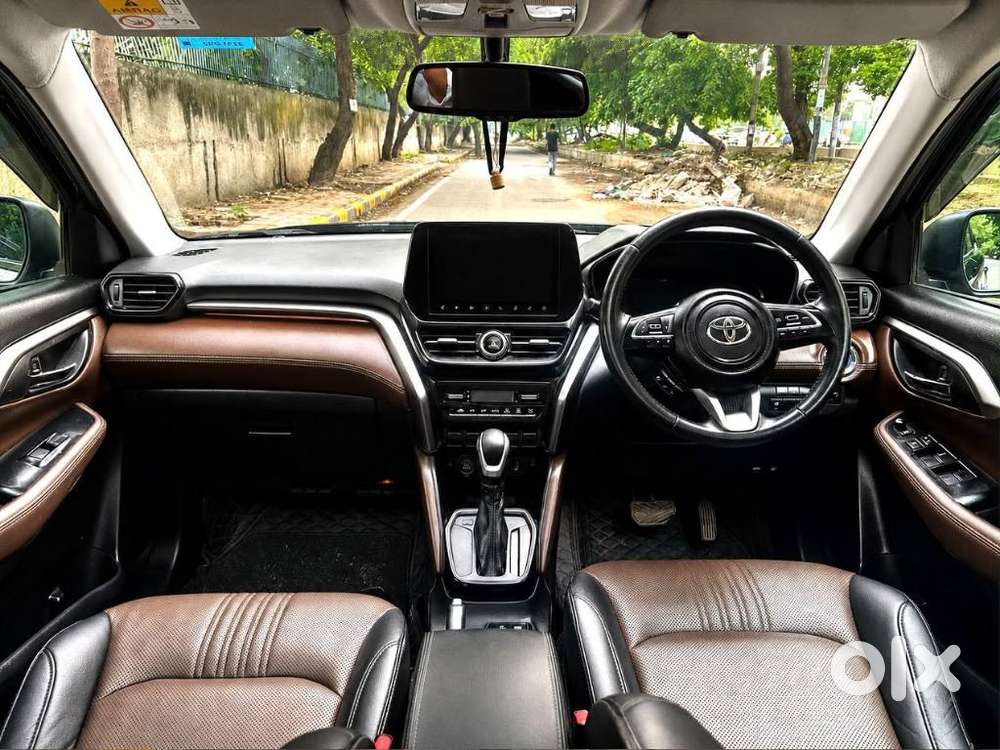 Toyota Urban Cruiser Hyryder 1.5 V Hybrid, 2022, Petrol