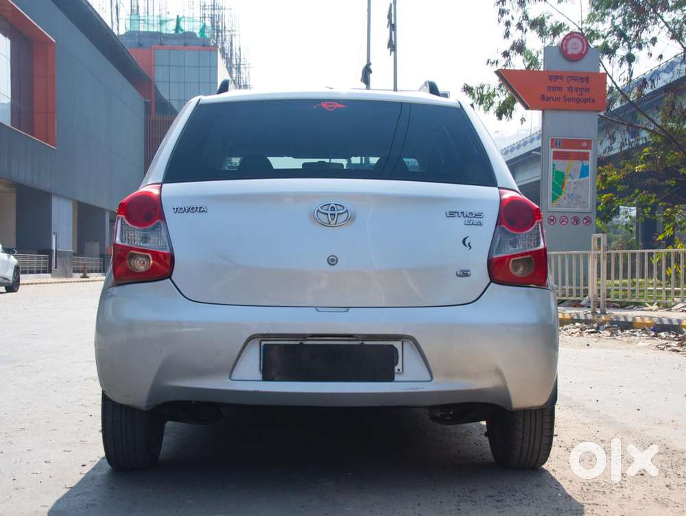 Toyota Etios Liva 2011-2012 G, 2011, Petrol