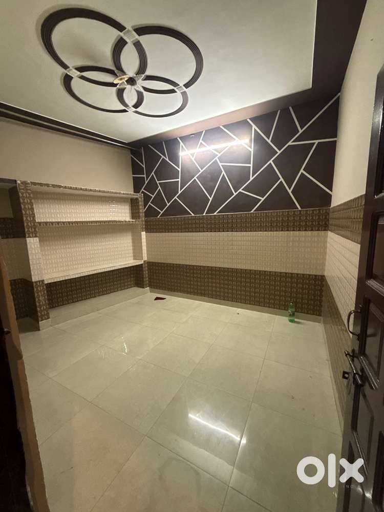 ROOMS AVAILABLE FOR RENT