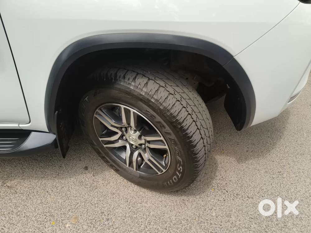 Toyota Fortuner 4x2 At, 2023, Diesel