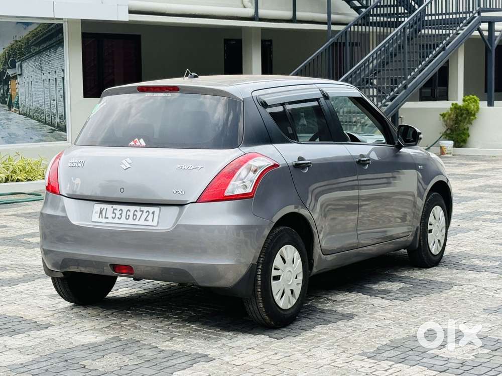 Maruti Suzuki Swift Vxi 1.2 Abs Bs-iv, 2014, Petrol