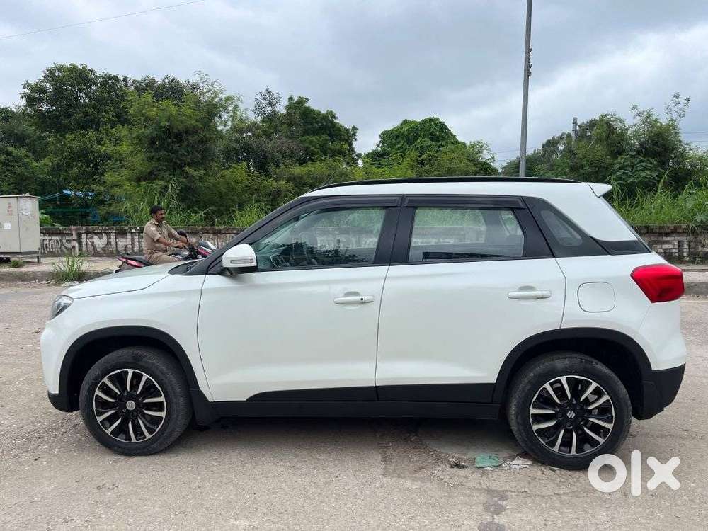 Maruti Suzuki Brezza 1.5 Vxi Smart Hybrid, 2022, Petrol