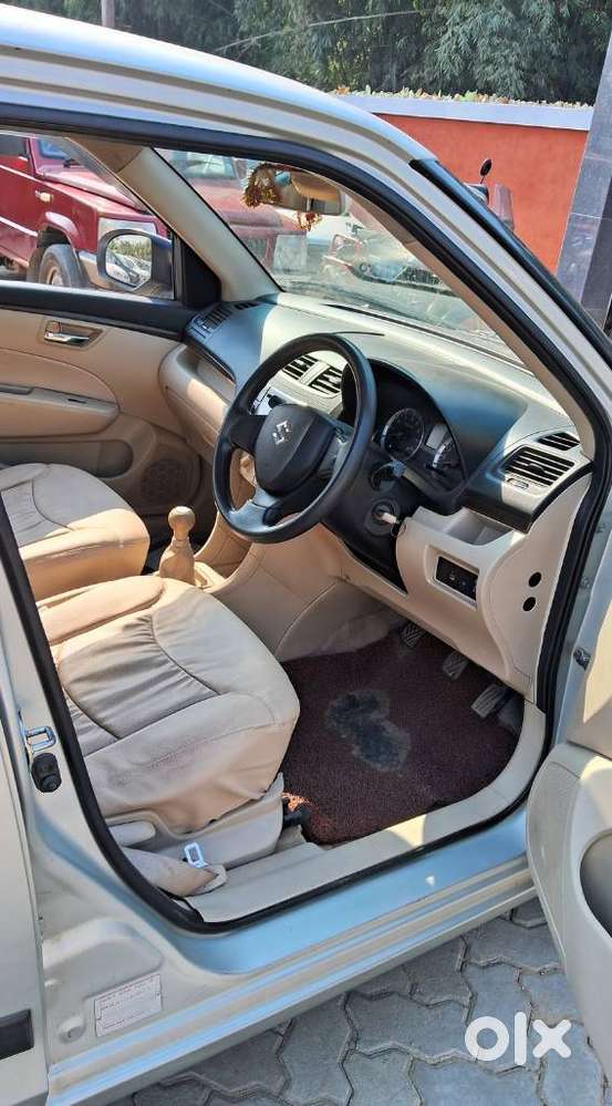 Maruti Suzuki Swift Dzire Vxi(o) Mt, 2017, Petrol