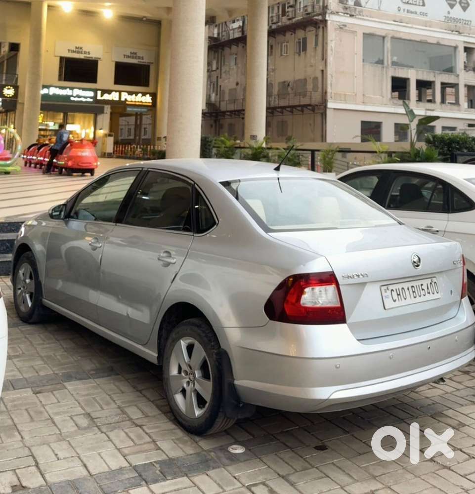Skoda Rapid Petrol 2018