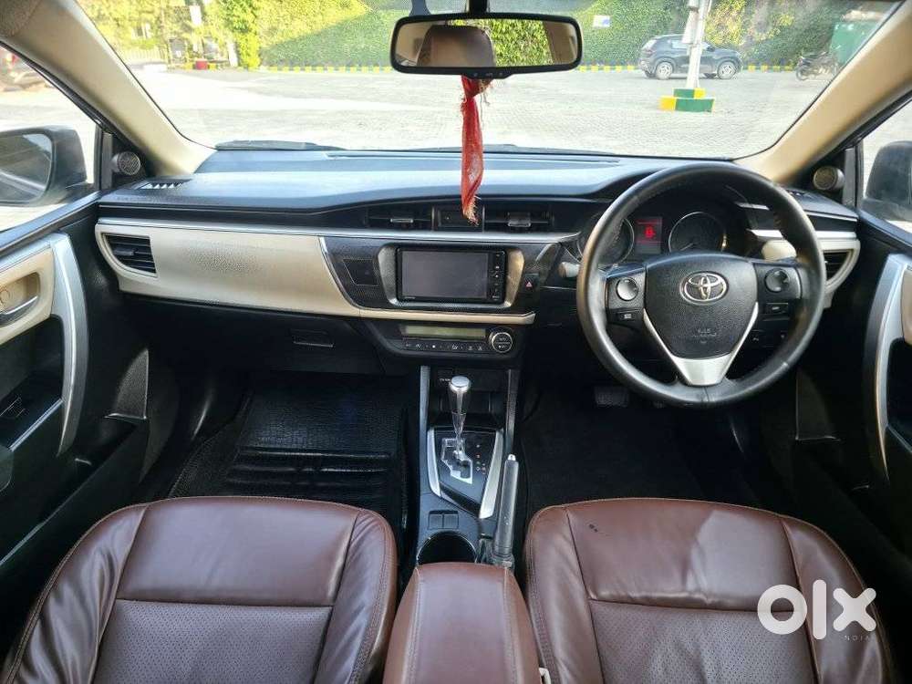 Toyota Corolla Altis G At, 2014, Petrol