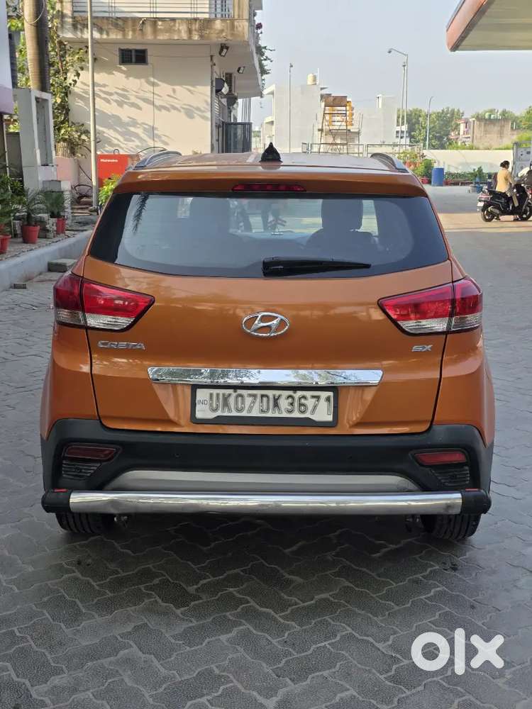 Hyundai Creta Sx
Diesel 
Push Button Start 
Auto Fold Side Mirror