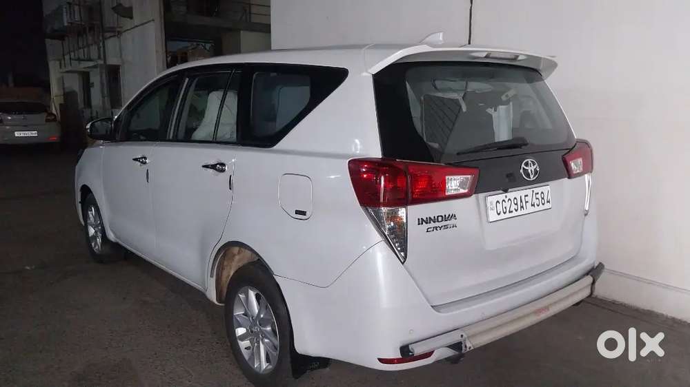 Toyota Innova Crysta 2023