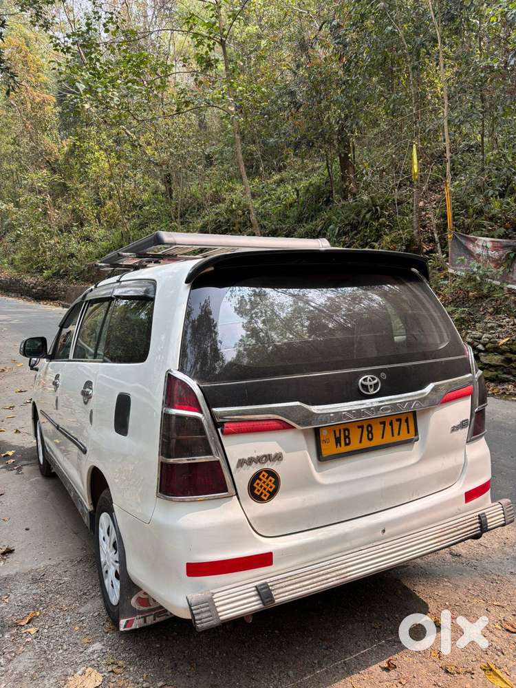 Toyota Innova 2012-2013 2.5 E Diesel Ms 8-seater, 2016, Diesel